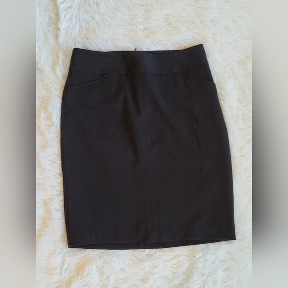 Worthington Skirt Petite Small Black Pencil Knee Length Midi Size 2P - Picture 1 of 7